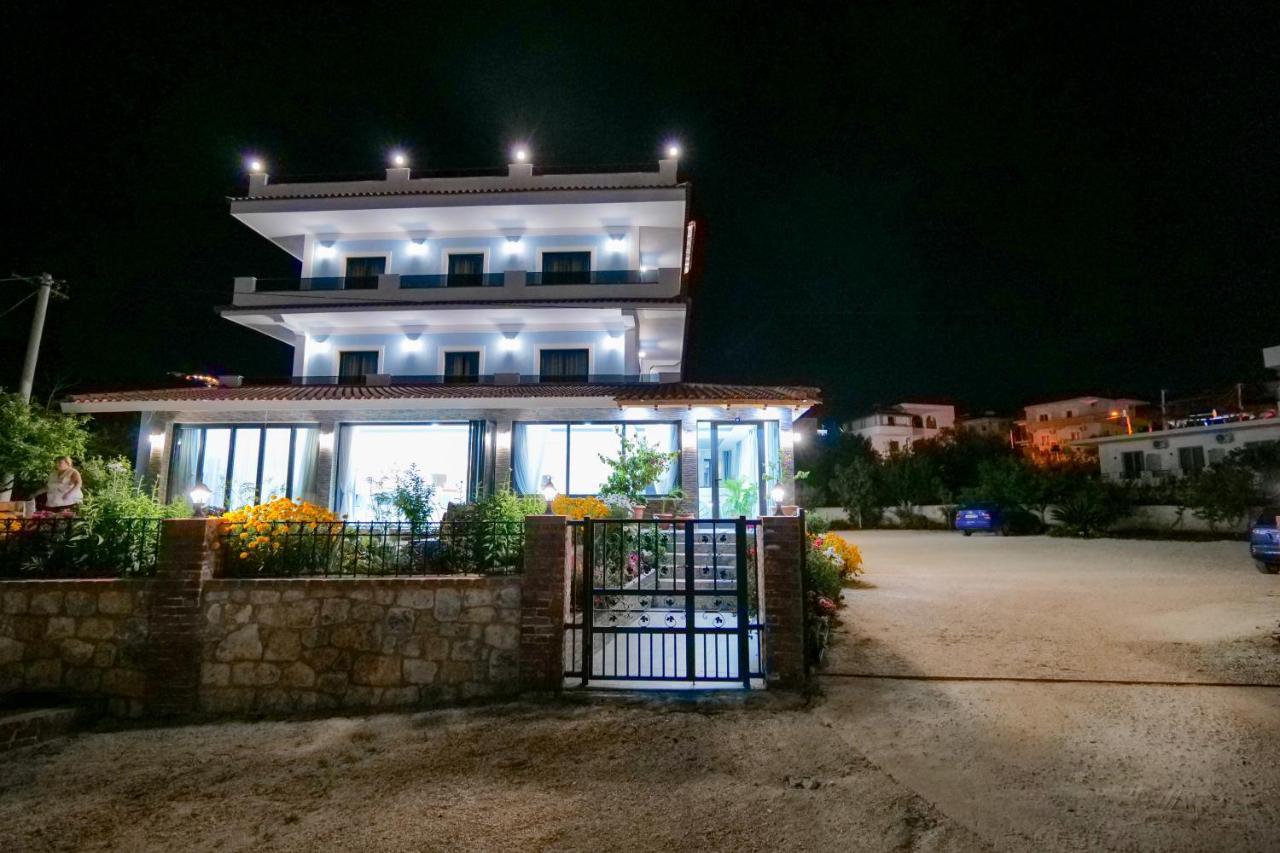 Venti Et Maris Hotel Ksamil Exterior photo